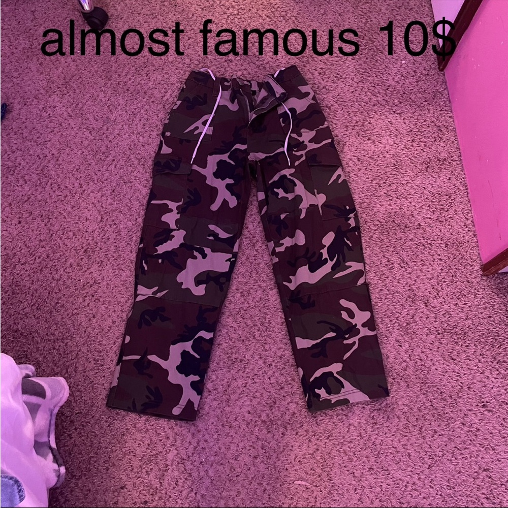 cargo pants,camouflage ,
